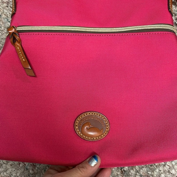 New Dooney & Bourke crossbody - Picture 2 of 11